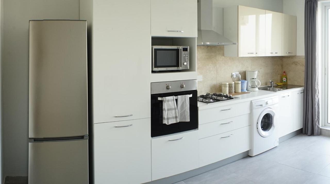 Wonderful Apartments With Shared Jacuzzi And Panorama Rooftop Gzira Exterior foto